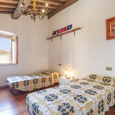 Awesome Home In Montefoscoli With Wifi Exterior foto
