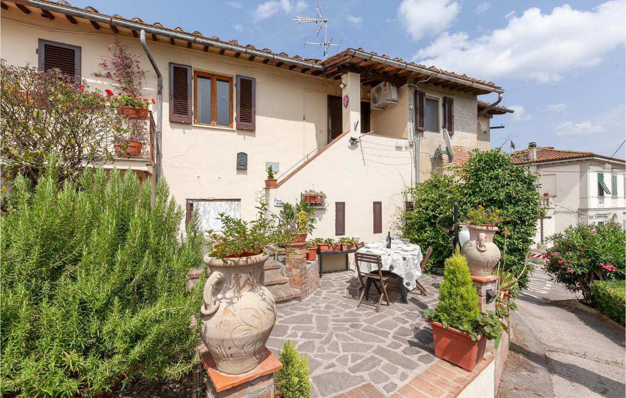 Awesome Home In Montefoscoli With Wifi Exterior foto